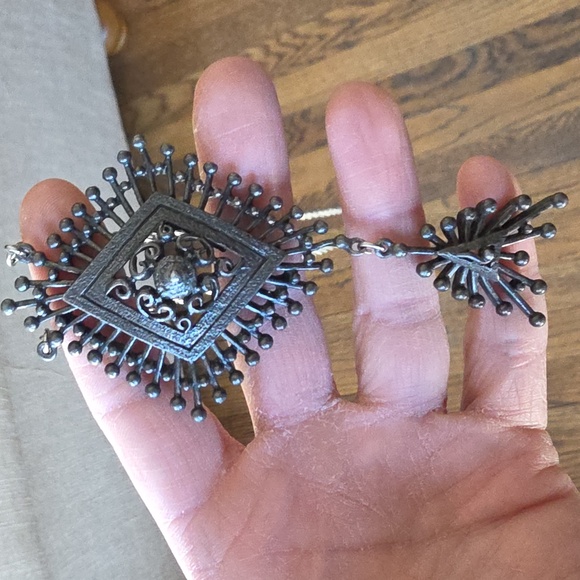 Vintage Hollycraft brutalist pendant necklace. - Picture 8 of 13